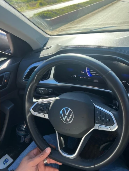 Volkswagen T-Roc 2023 Life business
