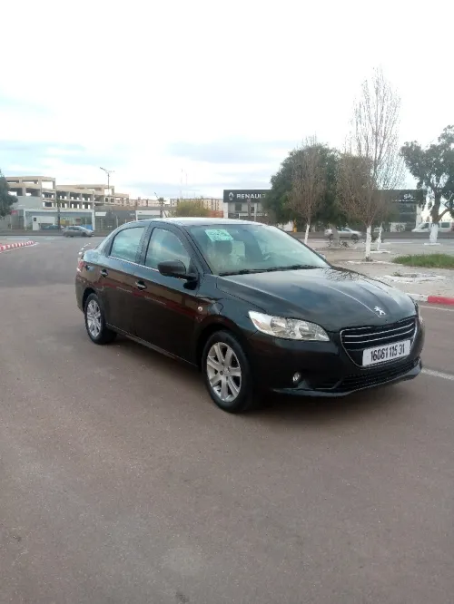 Peugeot 301 2015 Allure