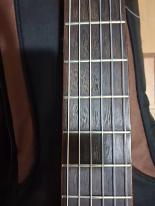 Guitare classic de marque " Ortega"