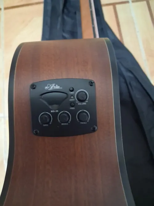Electro accoustic guitar "Aria"