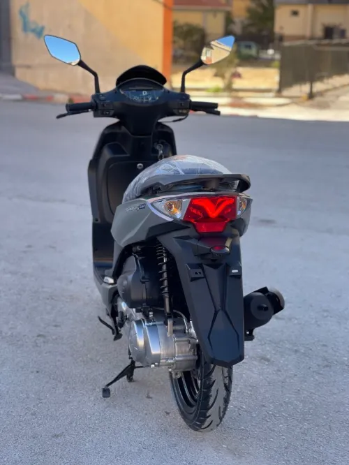 Sym sr Sr 