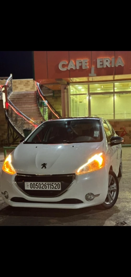 Peugeot 208 2015 Allure