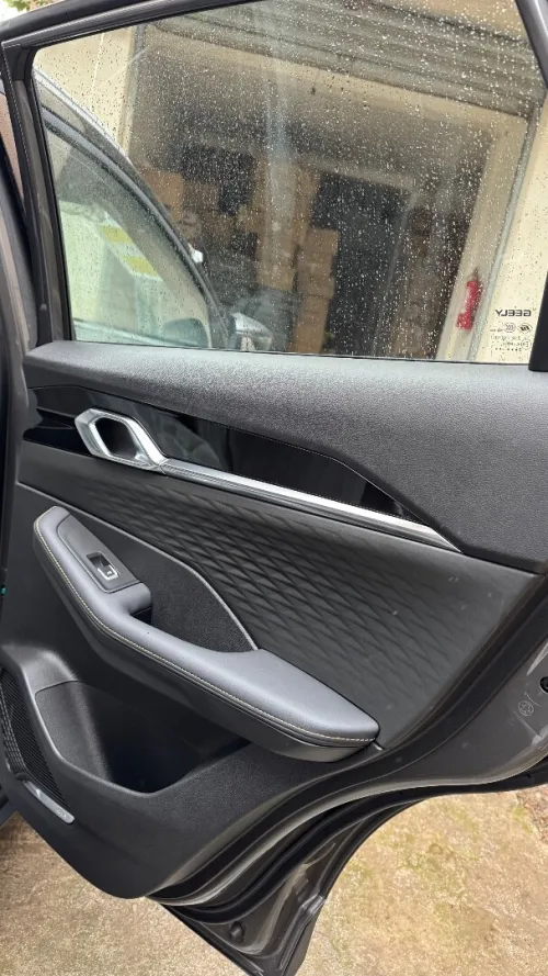 Geely Coolray 2025 