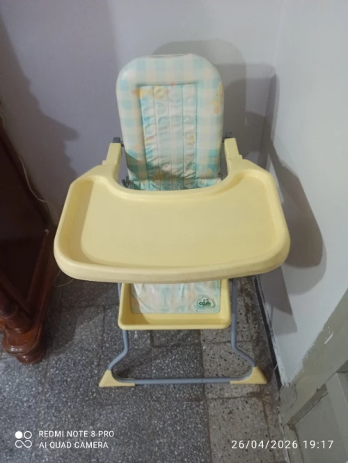 Chaise haute pour bébé