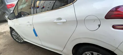 Peugeot 208 2015 Active Facelift