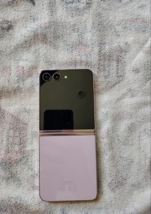 Samsung Z flip 5