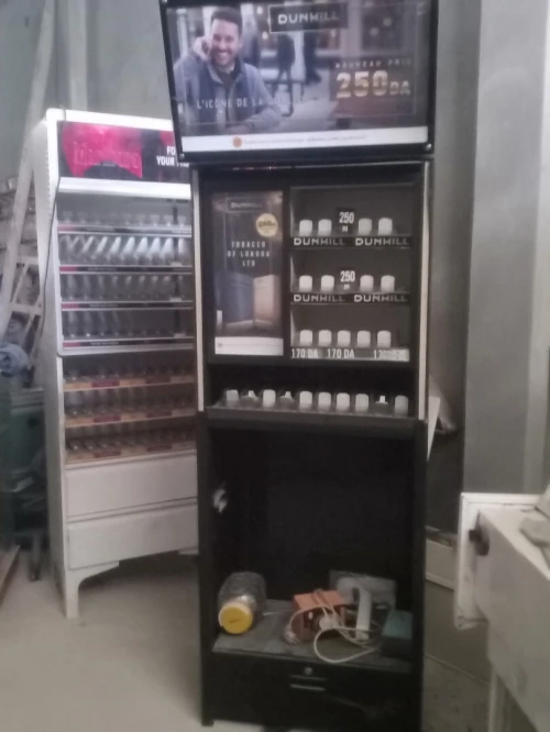 Présentoirs Tabac Malboro + Rothmans