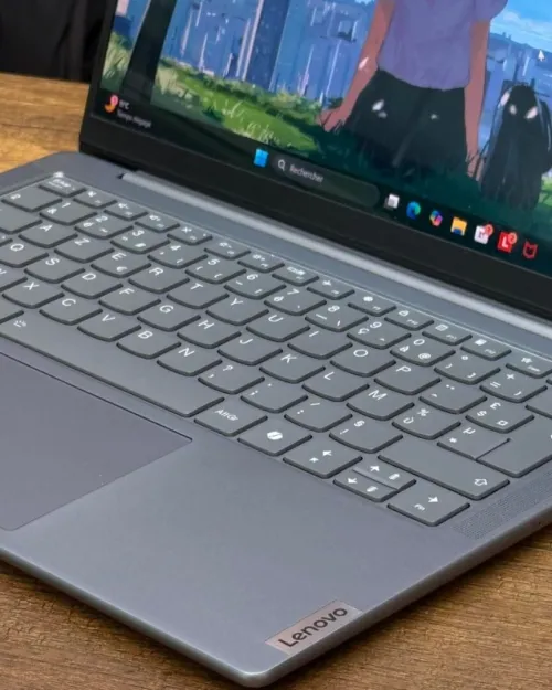 Lenovo Yoga Slim 7i  Intel Core Ultra 7 155H  OLED  État Neuf