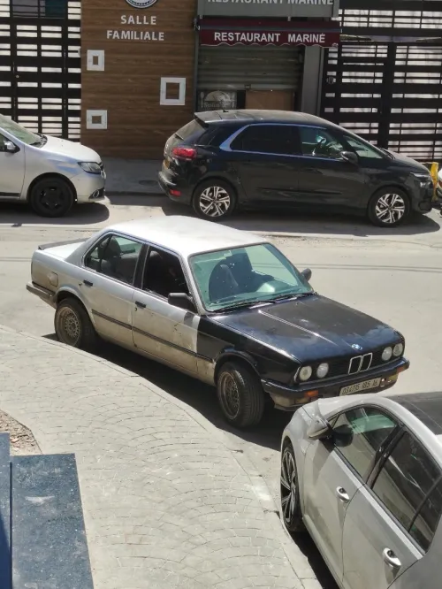 BMW Série 3 1985 