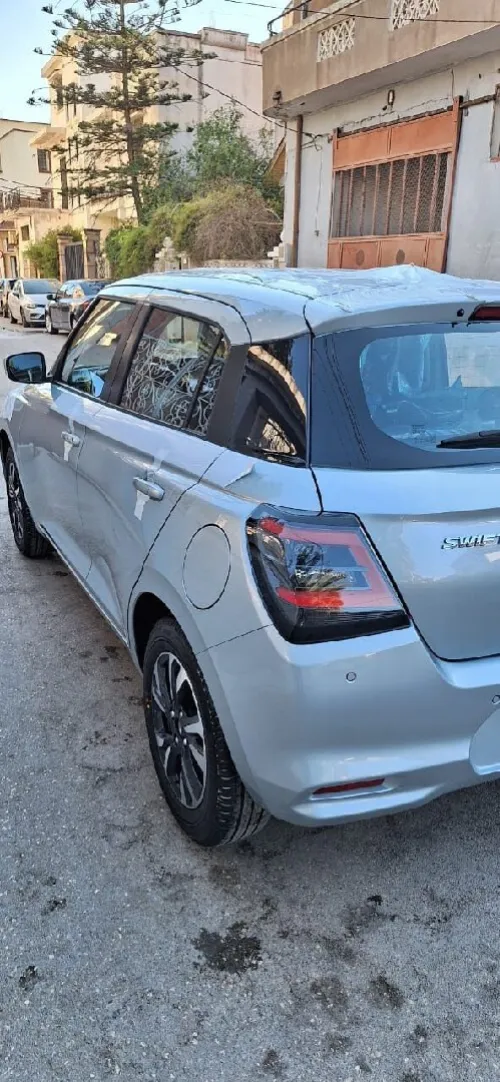Suzuki Swift 2025 Suzuki Swift GLX 1.2L Essence 2025 , Boite automatique CVT