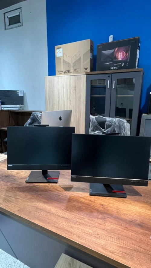 Ordinateur Tout-en-Un Lenovo ThinkCentre TIO 24 GEN 5