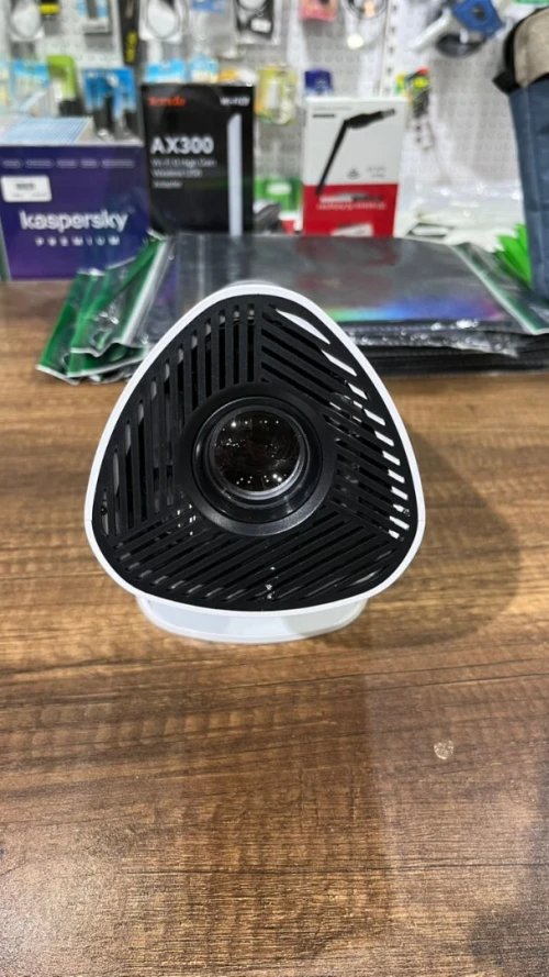 MINI PROJECTOR HY300
