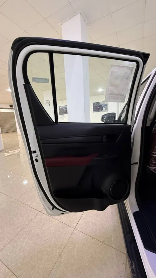 Toyota Hilux 2025 Omania