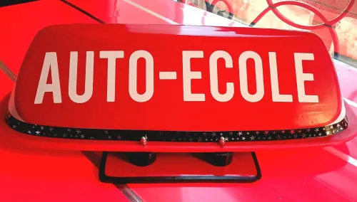 Panneau de toit auto-école