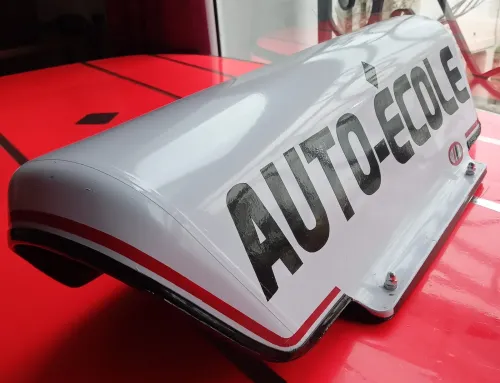 Panneau de toit auto-école