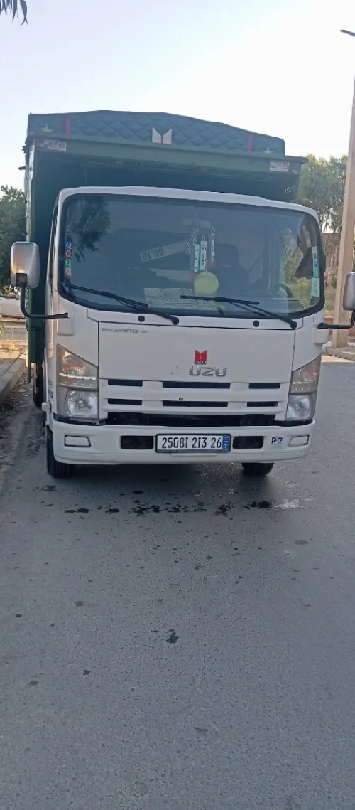 isuzi isuzi 2013