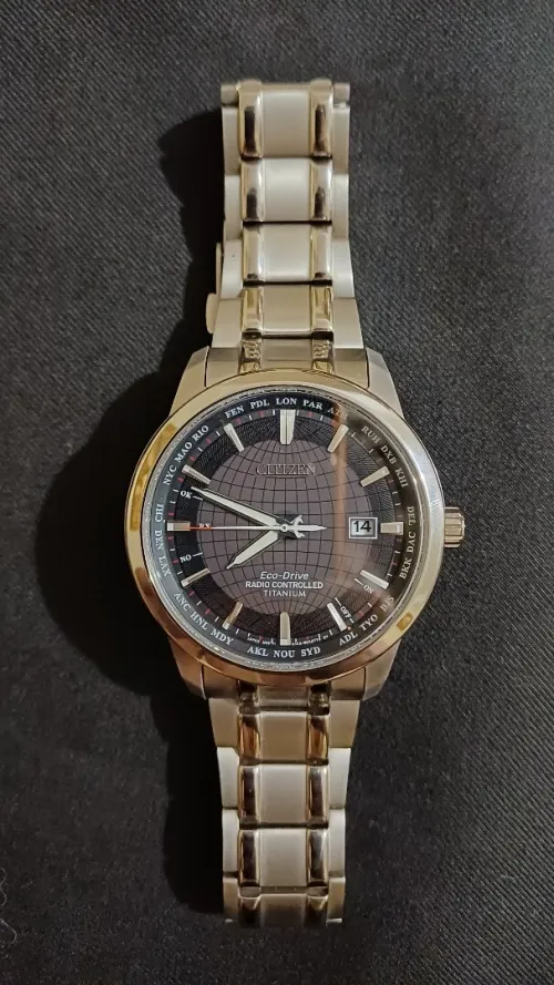 montre citizen eco drive radio control super titanium original 