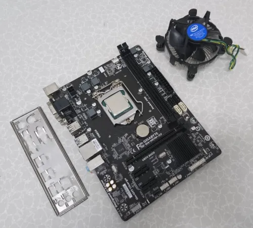 Kit GIGABYTE H81M-D2 i3 4150