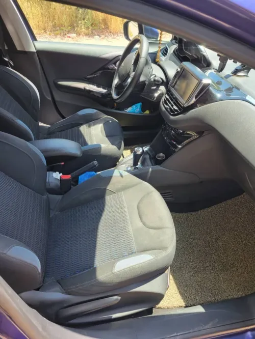 Peugeot 208 2013 Allure