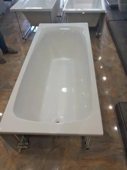 Unité de fabrication Baignoire. Jacuzzi .