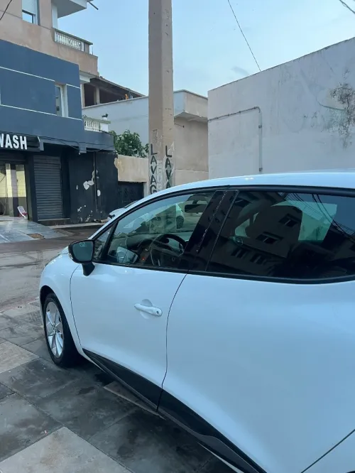 Renault Clio 4 2015 Limited 2