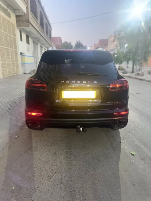 Porsche cayenne 2016 