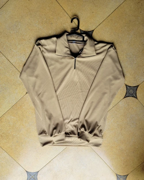 Pull demi zippé (demi zip)