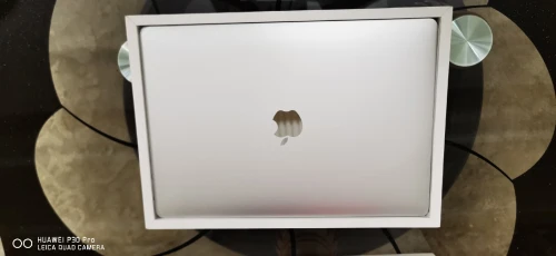 MACBOOK PRO M2 8G /512G JADID JAMIE UTILISÉ CYCLE :03