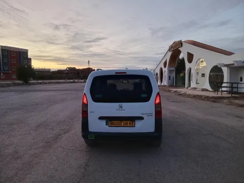 Peugeot Partner 2016 Tepee
