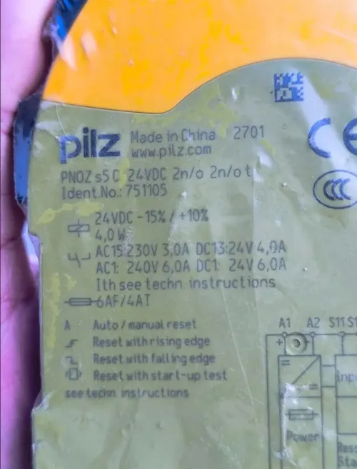 Relais de sécurité pilz 24 VDC