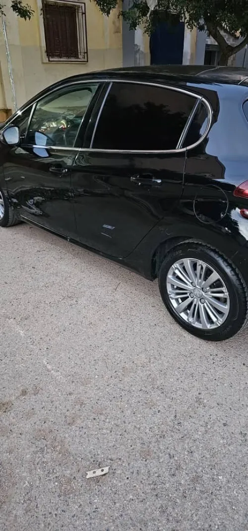 Peugeot 208 2020 Allure
