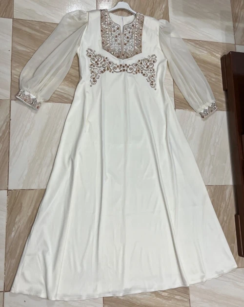 Robe soirée en satin russe