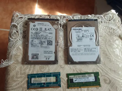 Disc dur 500 + 250 g et 2 RAM a vendre