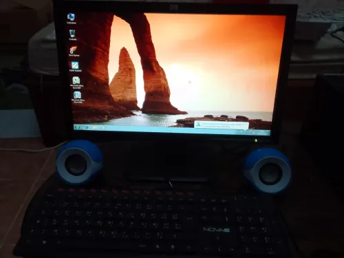 Pc de bureau chebab Ram 4G stockage 500G , les bafe