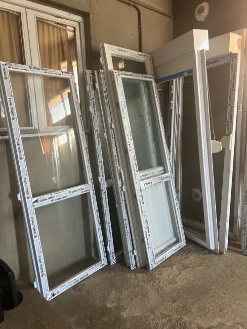 Porte pvc avec rideaux 