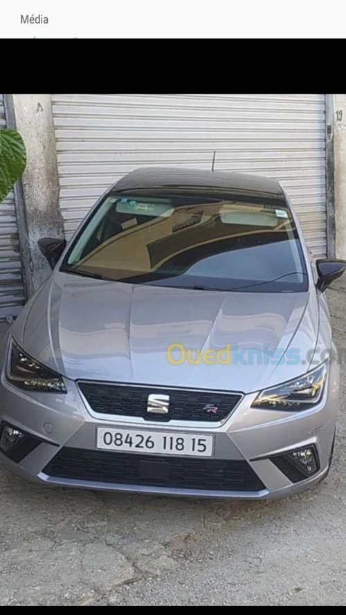 Location de voiture avec ou sans chaufeur L'AÉROPORT 