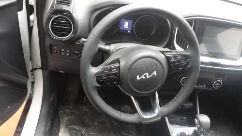 Kia KX1 2025 Luxury