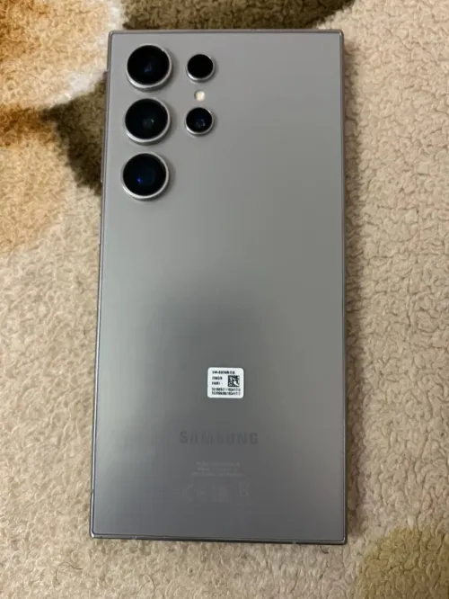 Samsung S24 ultra 12 ram 256 gb