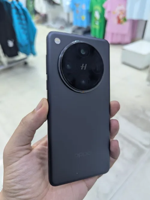 OPPO FIND X8 PRO