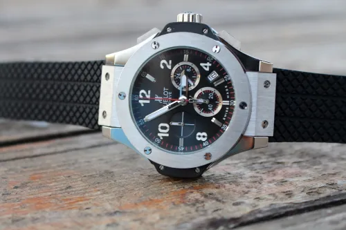 PROMOTIONS SOLDES: Montres HUBLOT BIG BANG Steel
