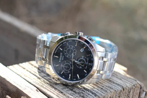 Montres pour hommes TISSOT Couturier Acier