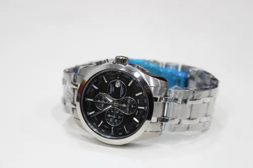 Montre TISSOT Couturier Chronographe