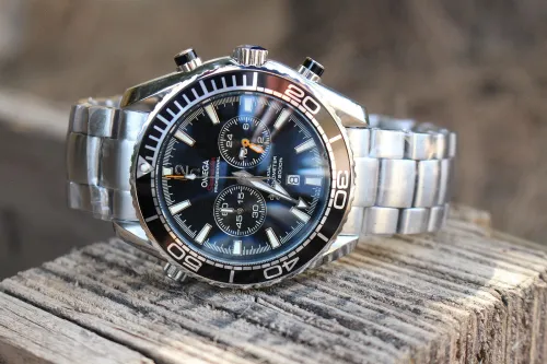 Montres OMEGA Seamaster Planet Ocean 1