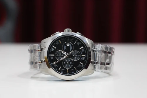 Montre TISSOT Couturier Chronographe