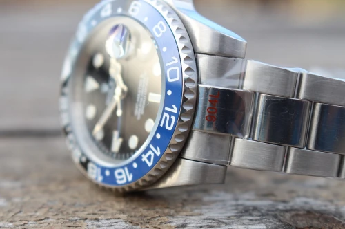 Montres pour hommes PROMOTIONS / SOLDES: ROLEX GMT MASTER 2 BATMAN