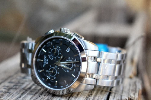 Montre TISSOT Couturier