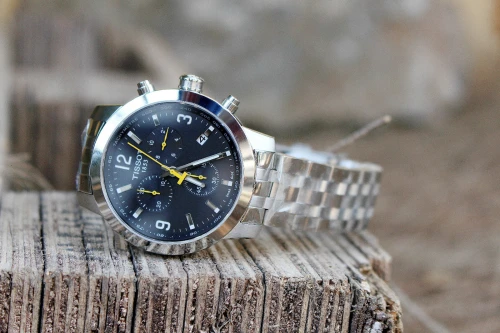 Montres pour hommes TISSOT PRC 200 Nouveau modèle Noire/Jaune