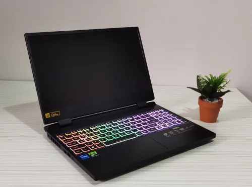 Acer nitro 5 I7-12650H RTX 4050 140W 8GB 512 144HZ 15.6