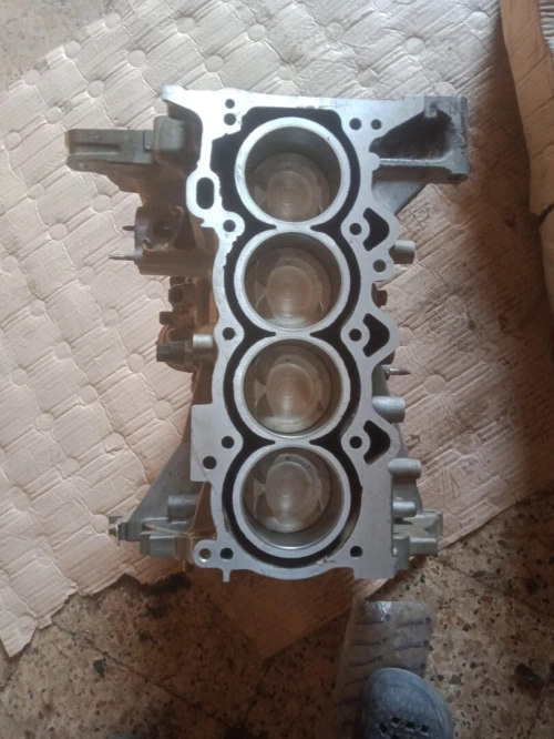 Demi Moteur TOYOTA YARIS 1.3 Refait à Neuf