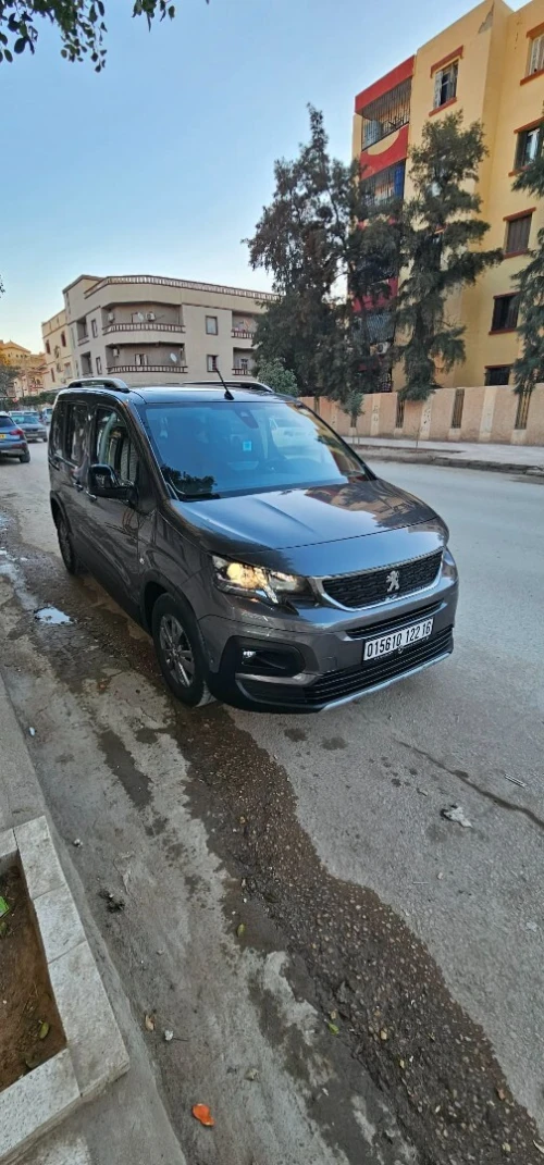 Peugeot Partner 2022 Refter